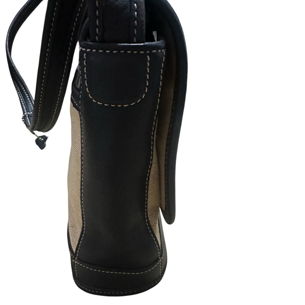 Vintage 90’s Coach Bleeker Flap Handbag Deep Navy Blue Leather & Wheat Canvas - Picture 8 of 16